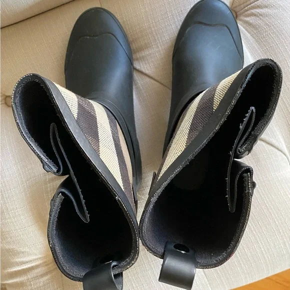 Burberry Exploded Check Pattern Rubber Rain Boots, Sz 38 - Picture 3 of 13